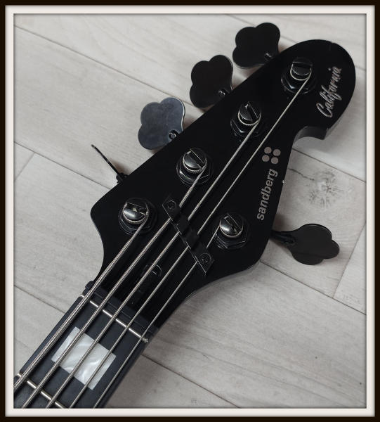 Sandberg California II VT5 Ebony Custom 3-EQ, Soft Aged Gold, 2nd Hand